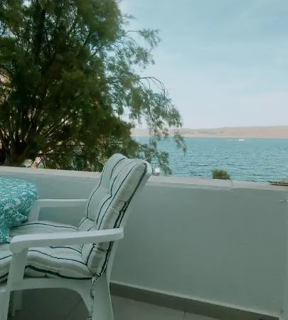 Al Mare Apartment *